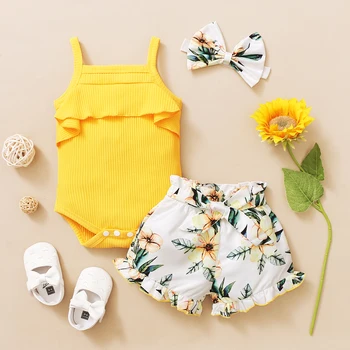 3 adet Yeni Yaz Yürüyor Bebek Bebek Kız Giysileri Pamuk Rahat Kıyafetler Set Bodysuit + Şort + Kafa Bandı Sevimli Bebek Giysileri