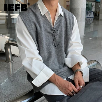 Kore Tarzı Moda Örme Yelek Erkek Sonbahar 2023 Yeni Kişiselleştirilmiş V Yaka Gevşek Kolsuz Kazak Yelek İEFB erkek giyim Gelgit